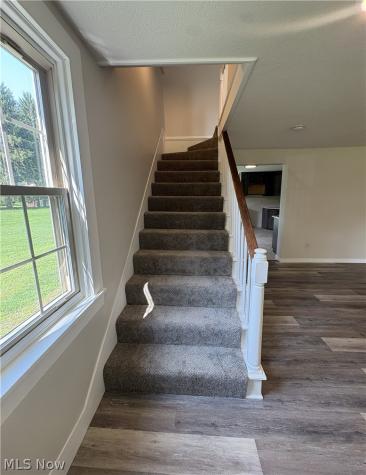 8227 Blade Road NW Malvern OH 44644