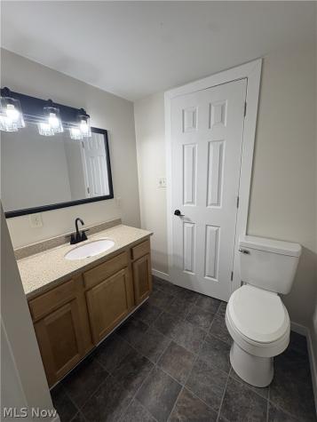 8227 Blade Road NW Malvern OH 44644