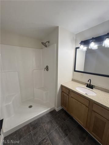 8227 Blade Road NW Malvern OH 44644