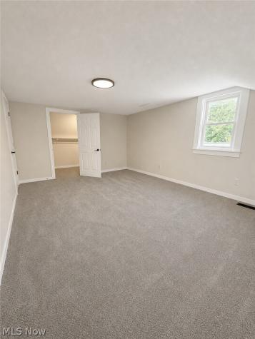 8227 Blade Road NW Malvern OH 44644