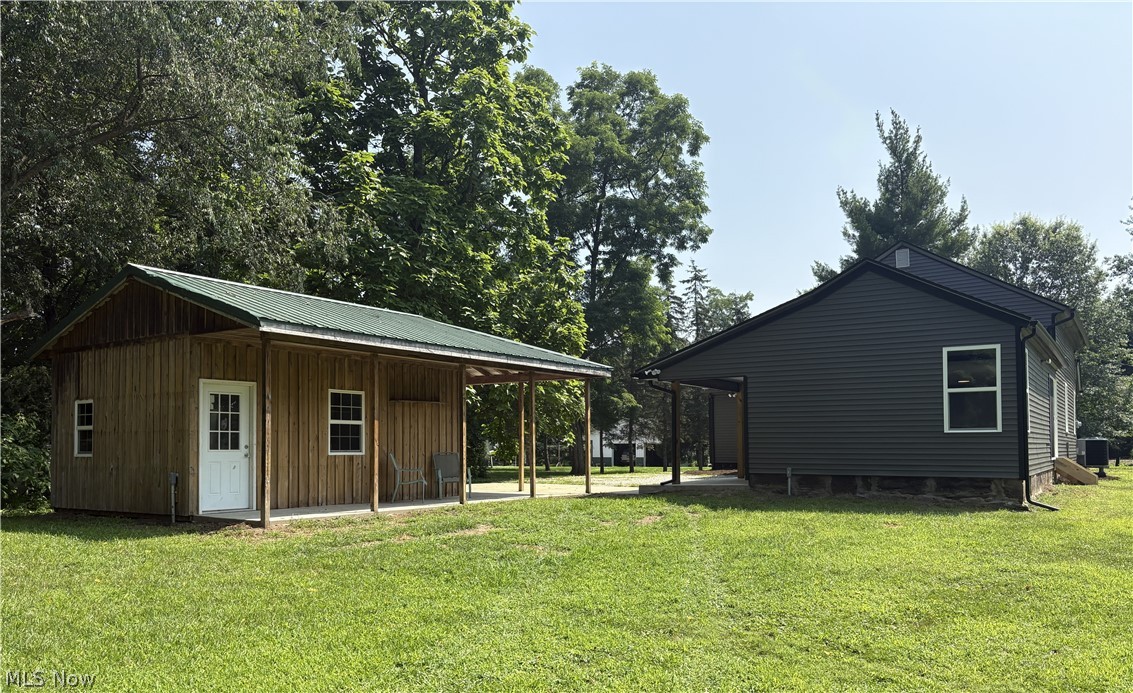 8227 Blade Road NW Malvern OH 44644