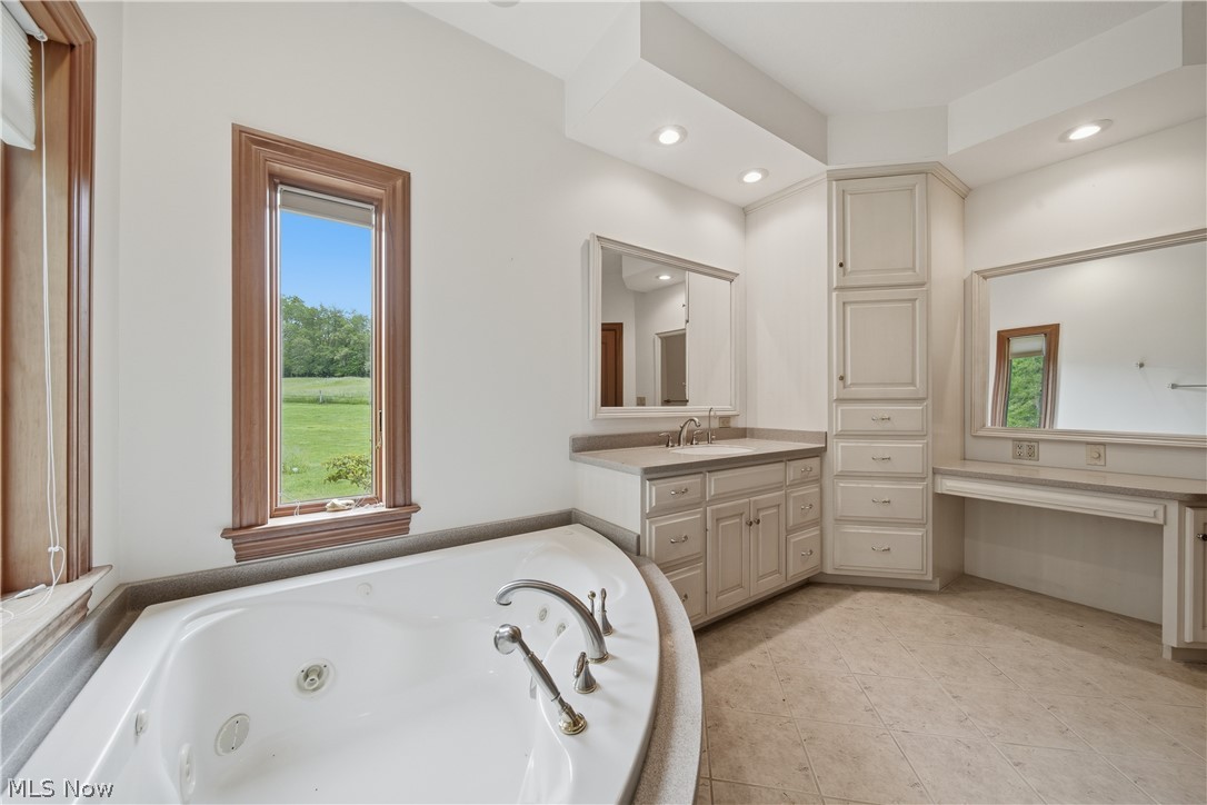 6223 Mccann Road East Rochester OH 44625