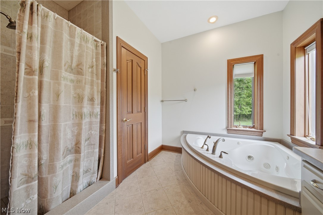 6223 Mccann Road East Rochester OH 44625