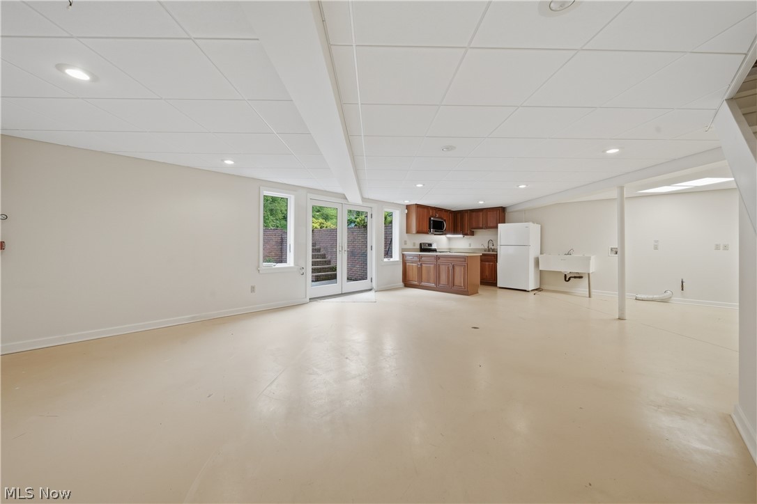 6223 Mccann Road East Rochester OH 44625