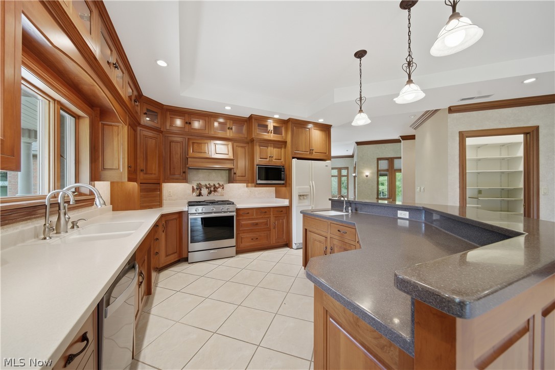 6223 Mccann Road East Rochester OH 44625