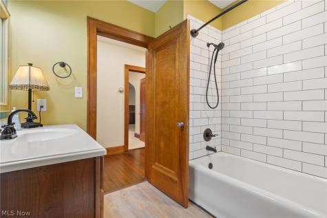 127 Bonnett Street SW North Canton OH 44720