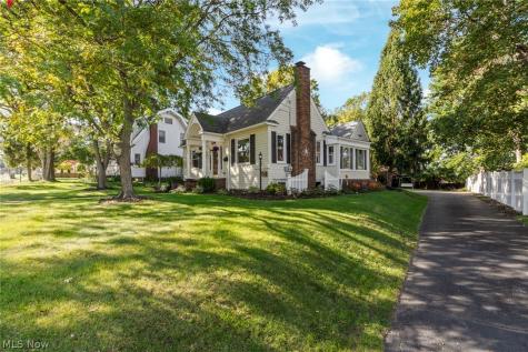 127 Bonnett Street SW North Canton OH 44720