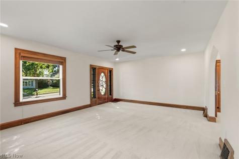 127 Bonnett Street SW North Canton OH 44720