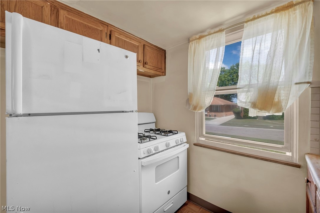 2911 North Avenue Parma OH 44134