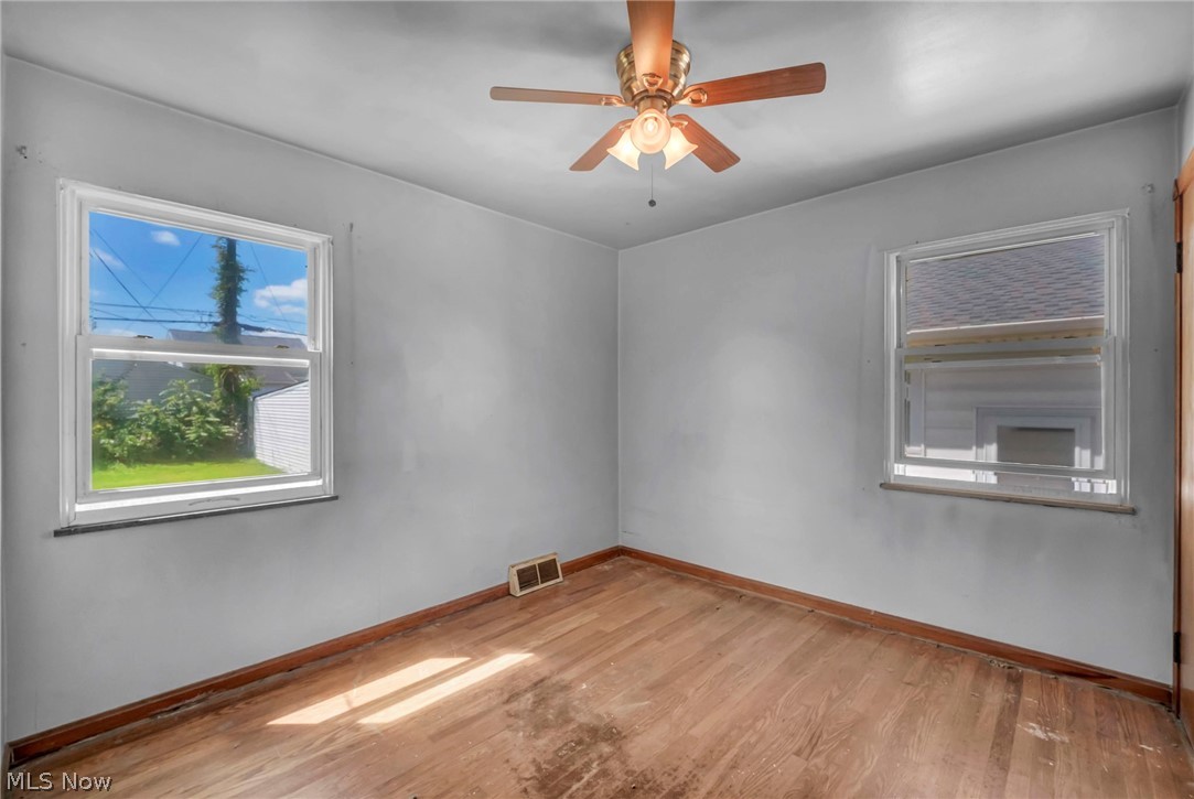 2911 North Avenue Parma OH 44134
