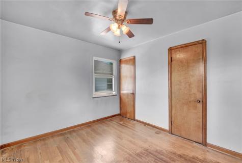2911 North Avenue Parma OH 44134