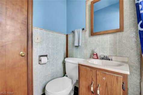 2911 North Avenue Parma OH 44134