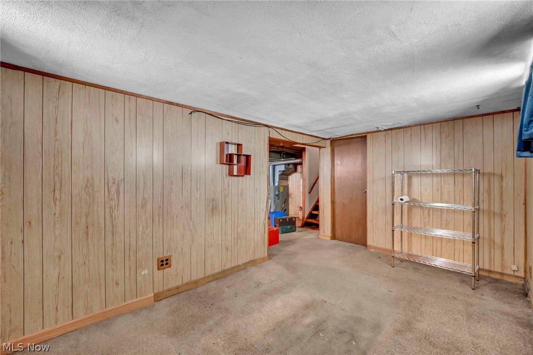 2911 North Avenue Parma OH 44134