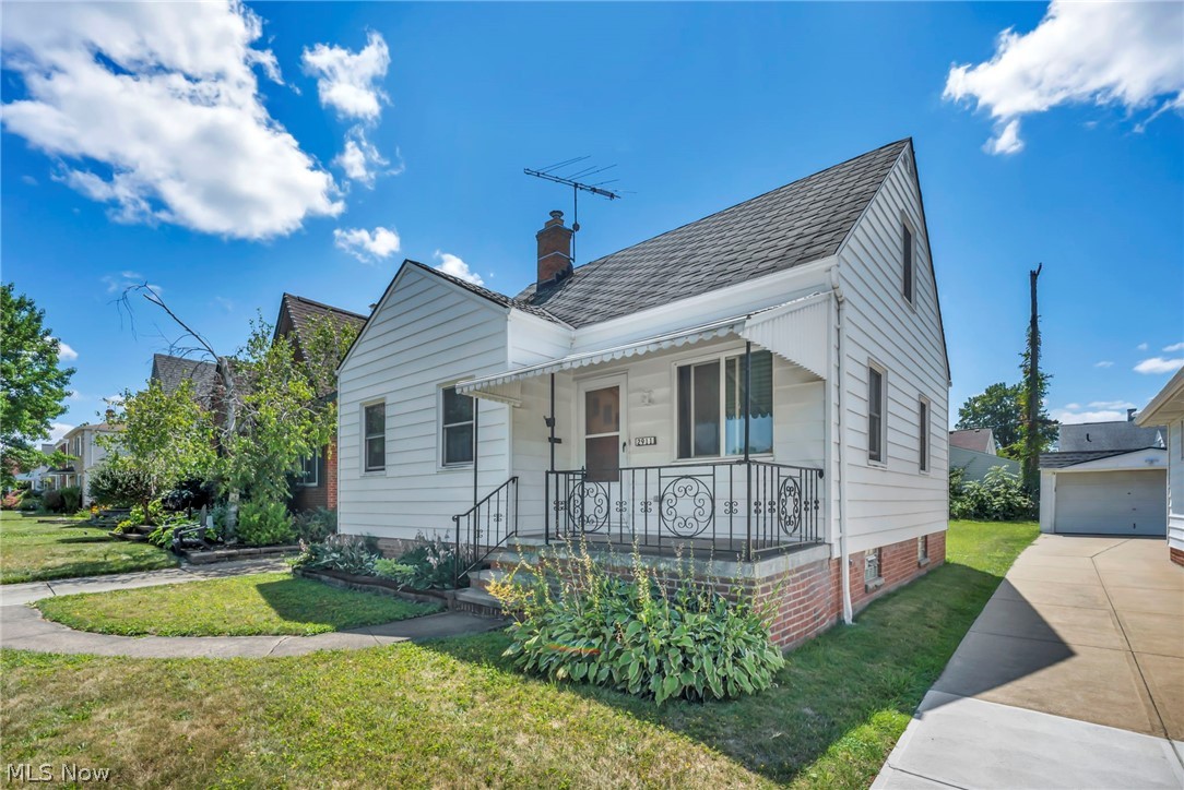 2911 North Avenue Parma OH 44134