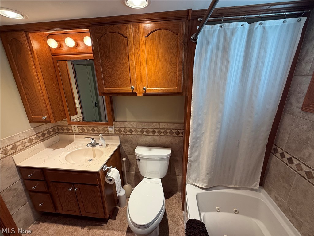 9308 Maple Avenue SE East Sparta OH 44626