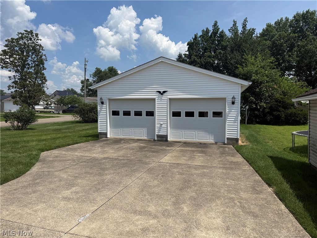 9308 Maple Avenue SE East Sparta OH 44626