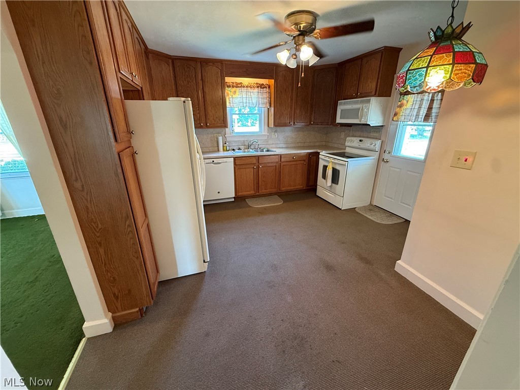 9308 Maple Avenue SE East Sparta OH 44626