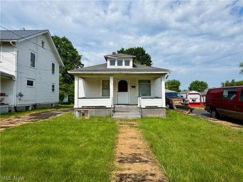 828 Miami Street Youngstown OH 44505