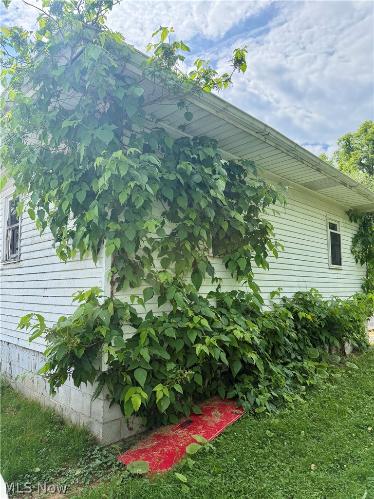 828 Miami Street Youngstown OH 44505