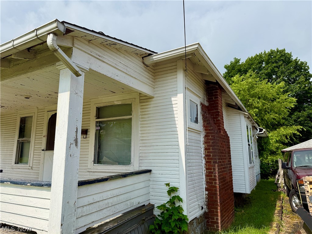 828 Miami Street Youngstown OH 44505