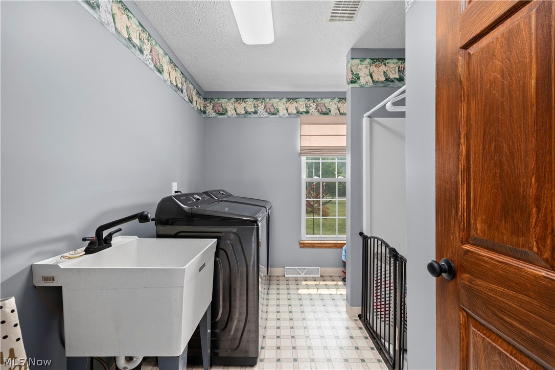 43800 Smith Road Wellington OH 44090