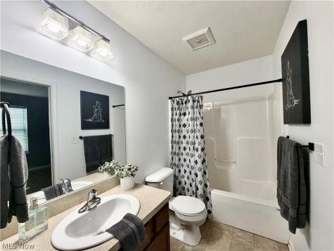 3558 E 71st Street Cleveland OH 44105