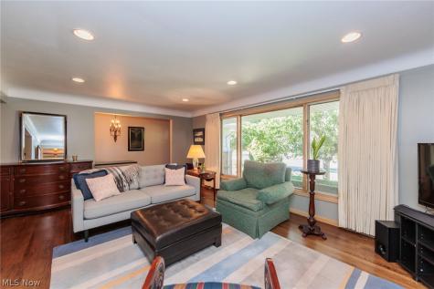22015 Cottonwood Drive Rocky River OH 44116