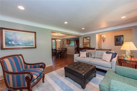 22015 Cottonwood Drive Rocky River OH 44116