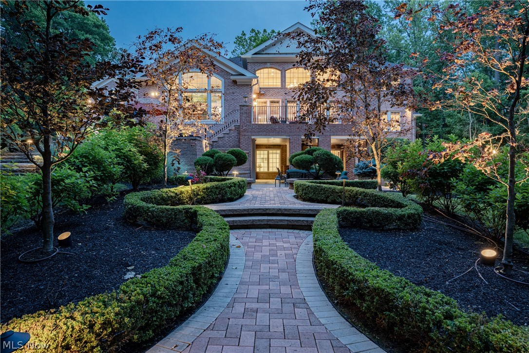 2140 County Line Road Gates Mills OH 44040