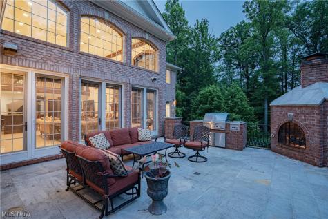 2140 County Line Road Gates Mills OH 44040