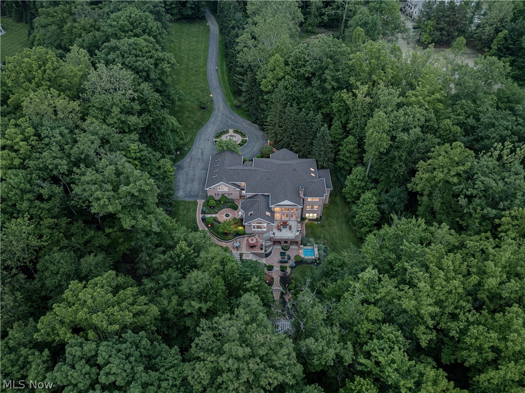 2140 County Line Road Gates Mills OH 44040