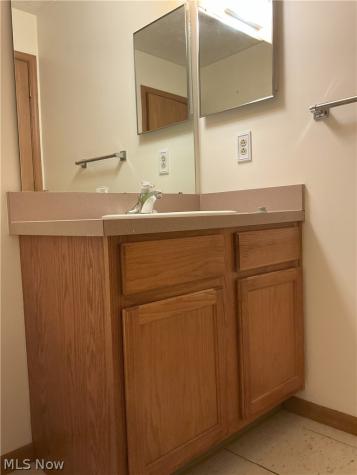 523 Broadway Avenue Youngstown OH 44510
