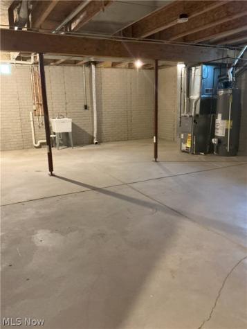 523 Broadway Avenue Youngstown OH 44510