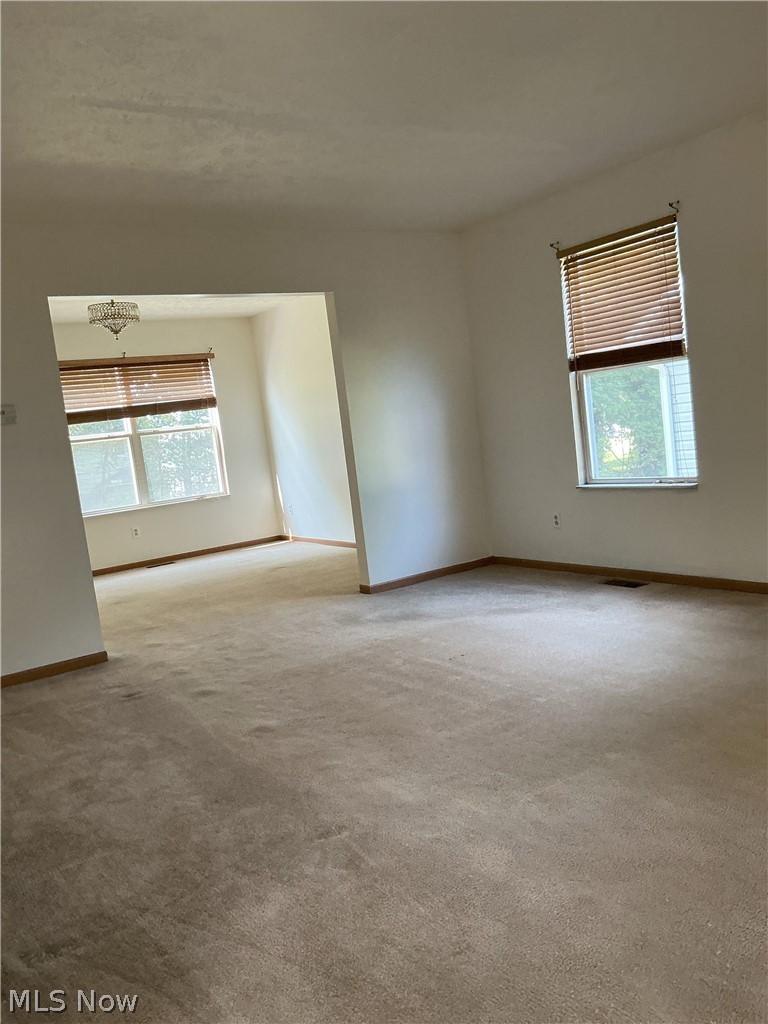 523 Broadway Avenue Youngstown OH 44510