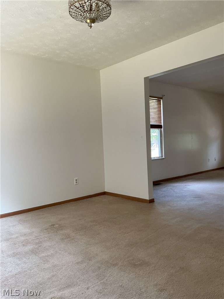 523 Broadway Avenue Youngstown OH 44510