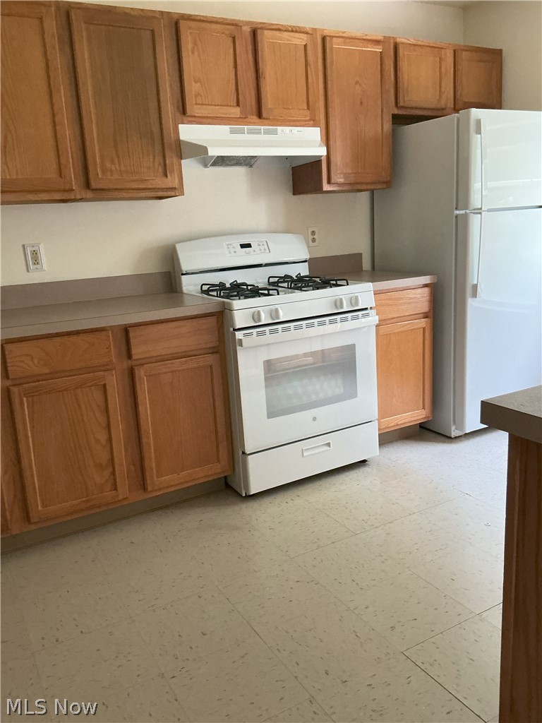 523 Broadway Avenue Youngstown OH 44510