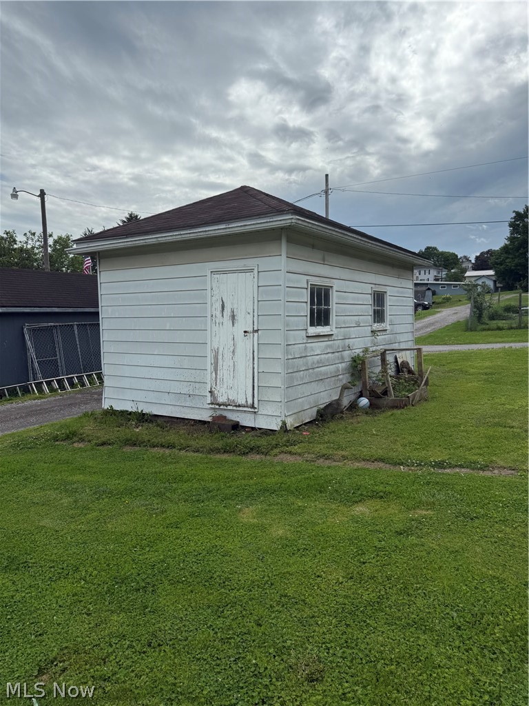 511 Jefferson Street Salineville OH 43945