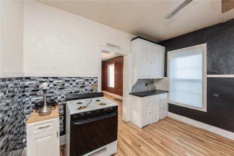 3326 W 61 Street Cleveland OH 44102