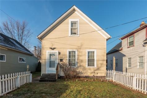 3326 W 61 Street Cleveland OH 44102