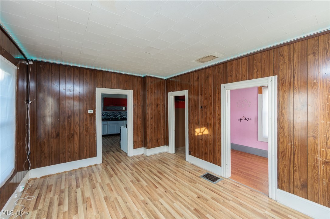 3326 W 61 Street Cleveland OH 44102