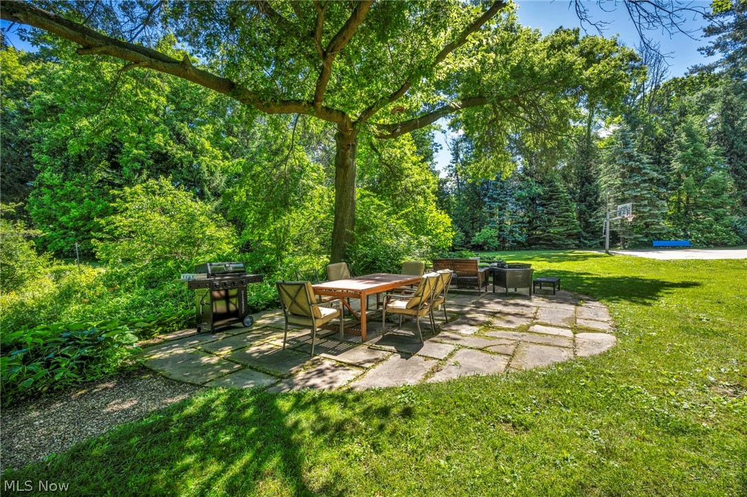 9044 Metcalf Road Waite Hill OH 44094