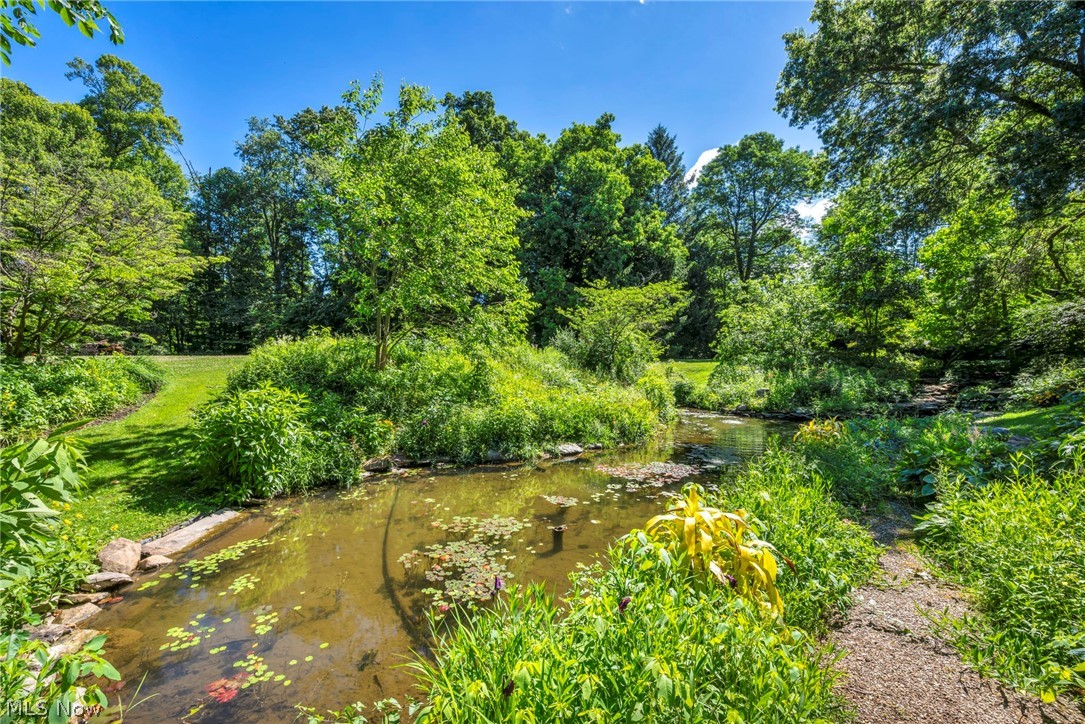 9044 Metcalf Road Waite Hill OH 44094