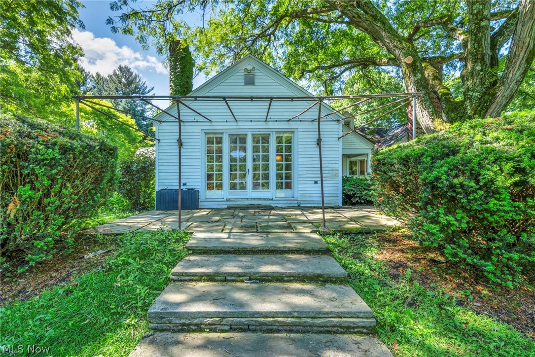 9044 Metcalf Road Waite Hill OH 44094