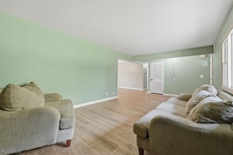 1583 S Carpenter Road Brunswick OH 44212