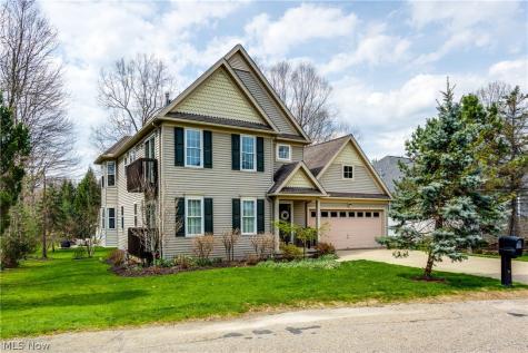 7156 Holzhauer Road Sagamore Hills OH 44067