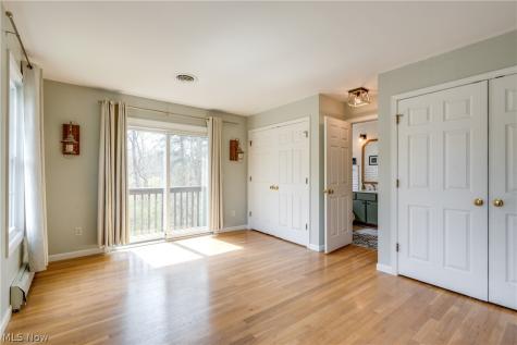 7156 Holzhauer Road Sagamore Hills OH 44067