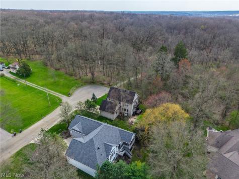 7156 Holzhauer Road Sagamore Hills OH 44067
