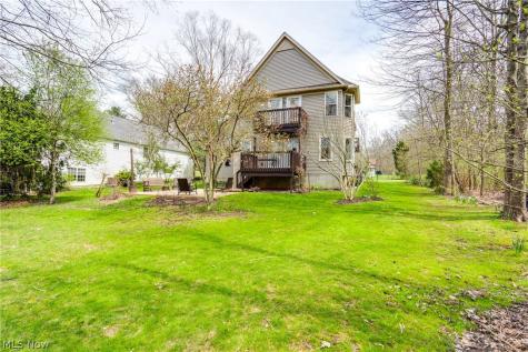 7156 Holzhauer Road Sagamore Hills OH 44067