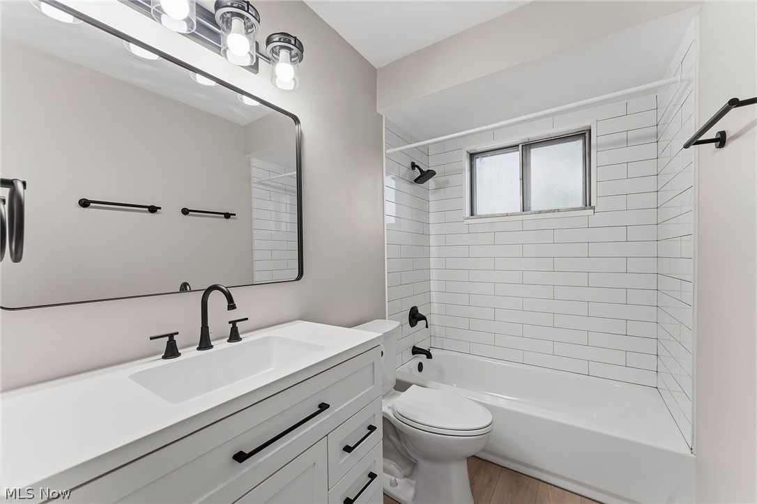 5653 Vickie Lane Bedford OH 44146