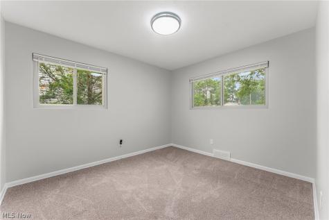 5653 Vickie Lane Bedford OH 44146